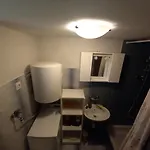 Ingrid One Bedroom App 普拉
